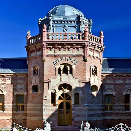 Ybl Apartment City Center Szekesfehervar Exterior foto