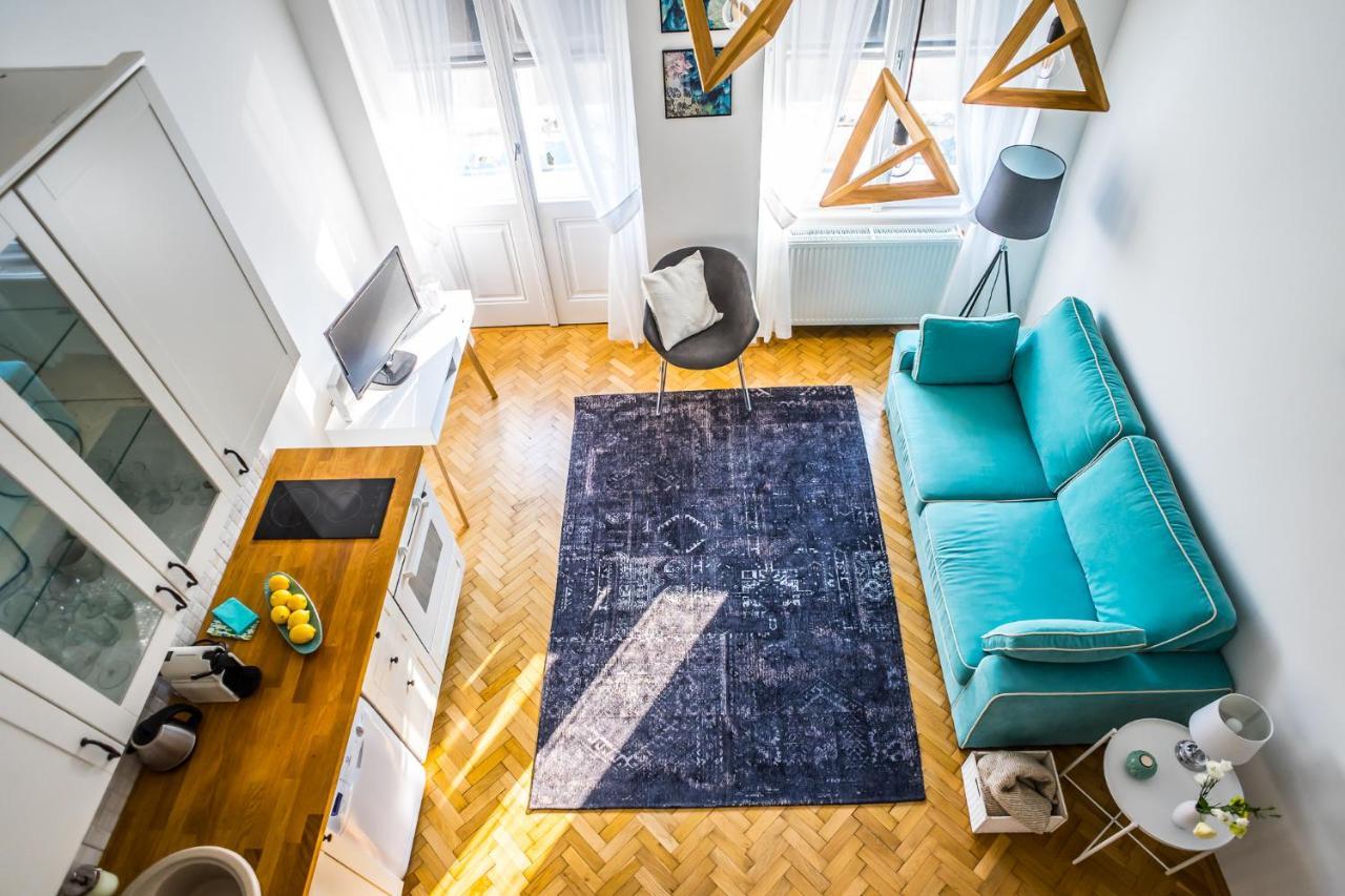 Ybl Apartment City Center Szekesfehervar Exterior foto